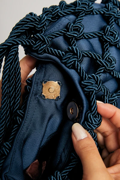 Bolsa Macramê Baguette Carol - Azul Marinho