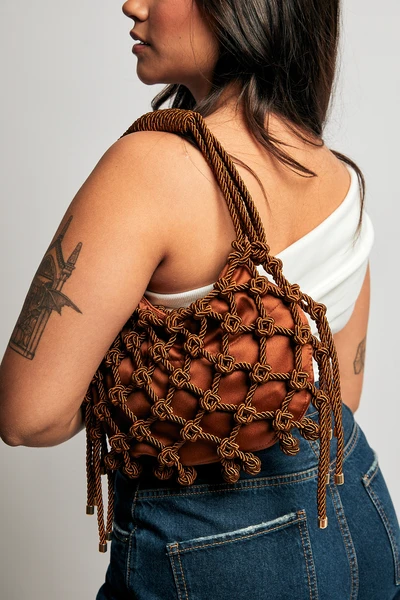 Bolsa Macramê Baguette Carol - Marrom