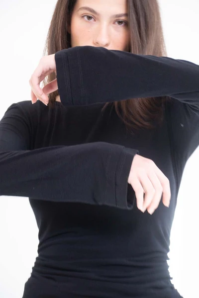 Blusa Lara Manga Longa Preta