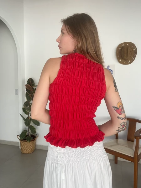 blusa lastex gola canoa vermelha