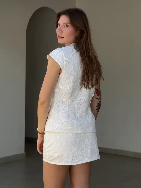 blusa gola kimono em laise
