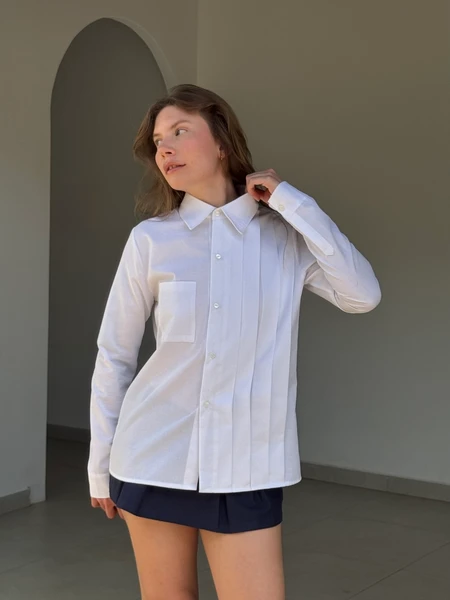 camisa pregueada branca