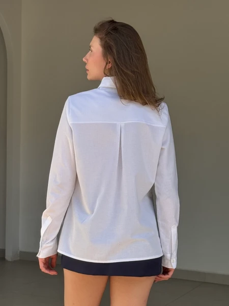camisa pregueada branca