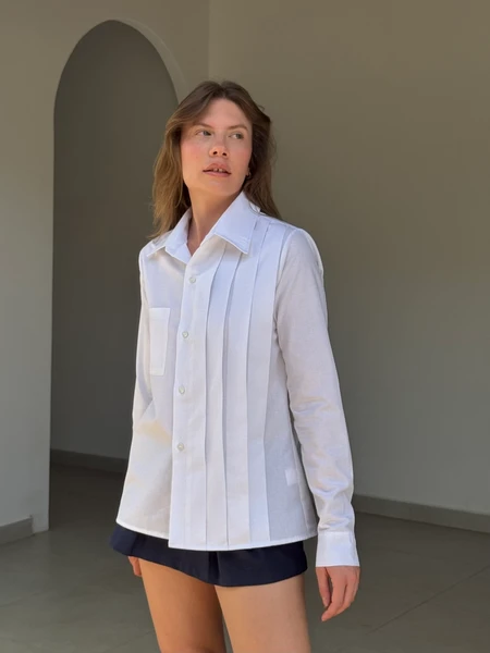 camisa pregueada branca