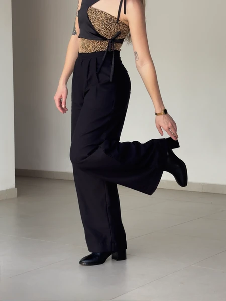 Pantalona Divina Preta