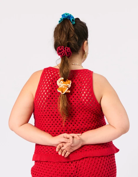 Scrunchie Crochê Contraste Azul