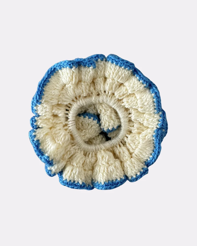 Scrunchie Crochê Contraste Creme