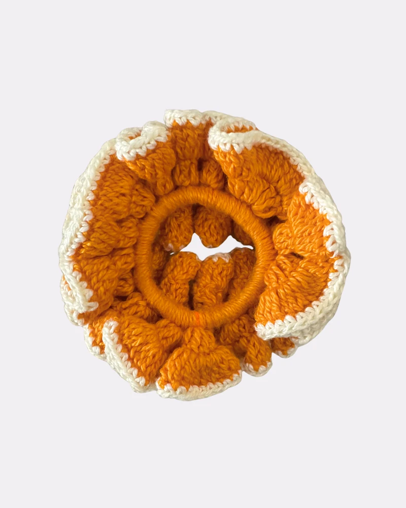 Scrunchie Crochê Contraste Laranja